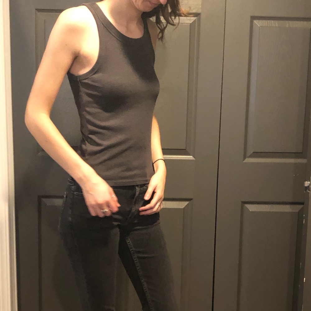 Cropped AE tank top
